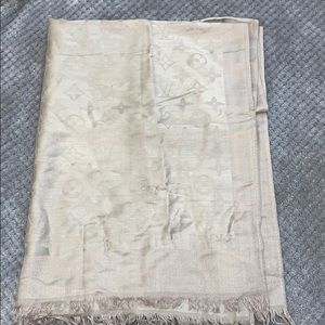 Brown Loui Vuitton scarf